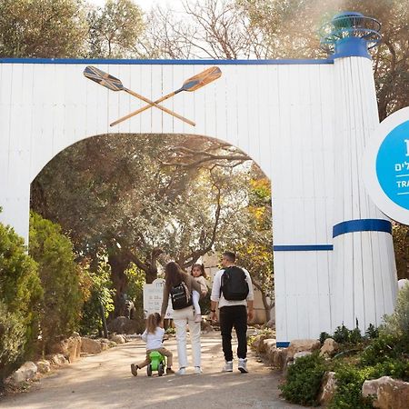 Travel Hotel Gesher Haziv Dış mekan fotoğraf